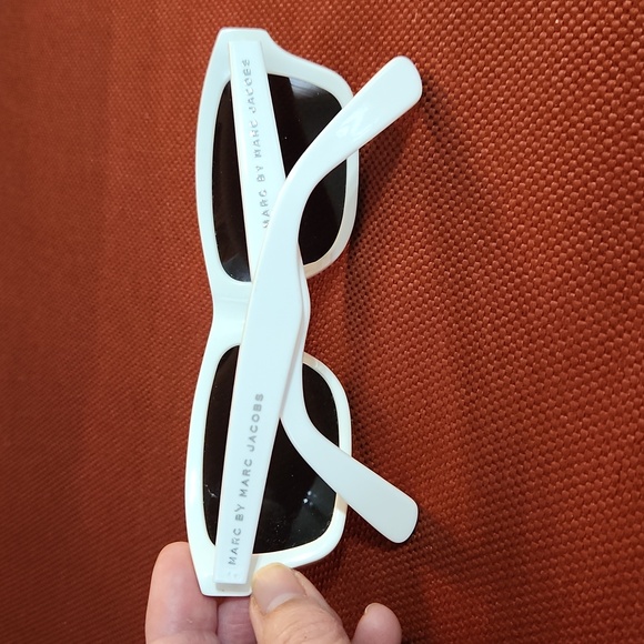 Marc by Marc Jacobs White Sunglasses - Picture 6 of 9